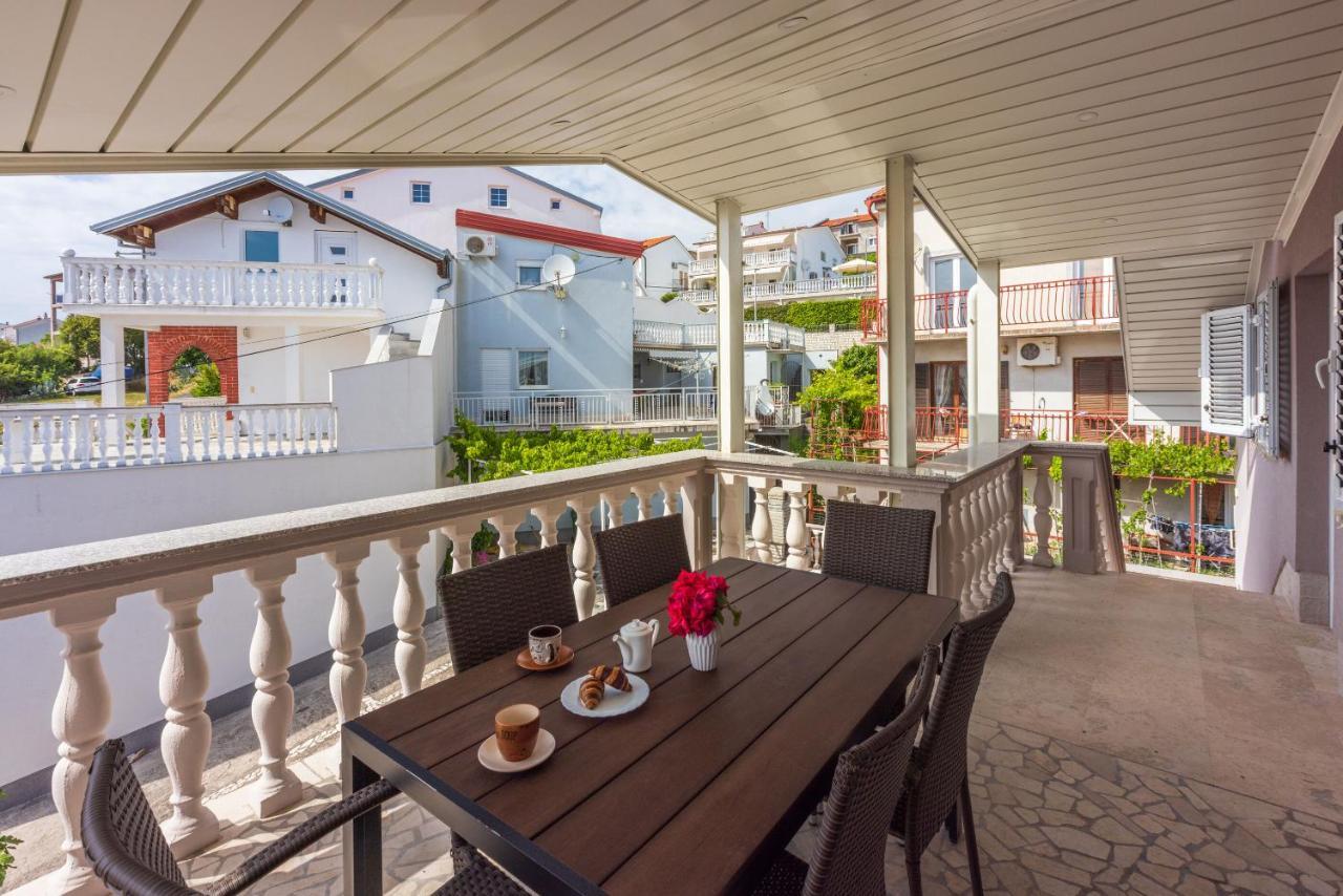 Apartments Mirela Crikvenica Bagian luar foto